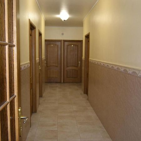 Hotel Rava-Ruska Esterno foto